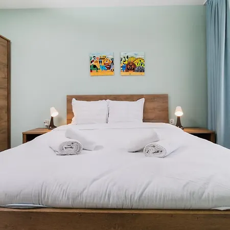 Cozy Apartments Апартаменты *