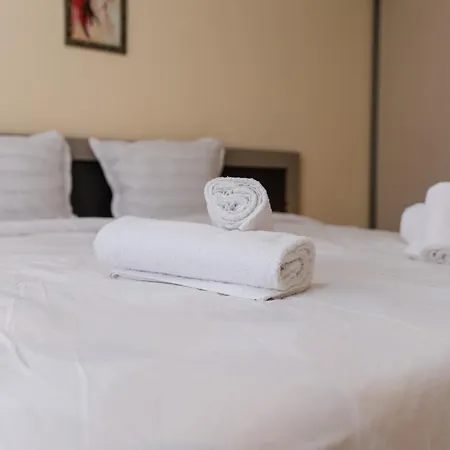 Cozy 2-bed * Пловдив
