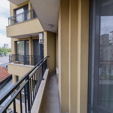 Cozy 2-bed * Пловдив