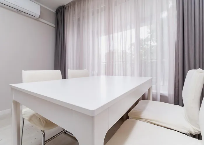 Cozy 2-bed Apartamento *