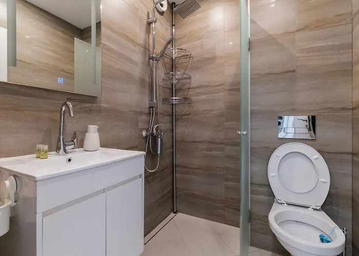 Cozy 2-bed Apartamento